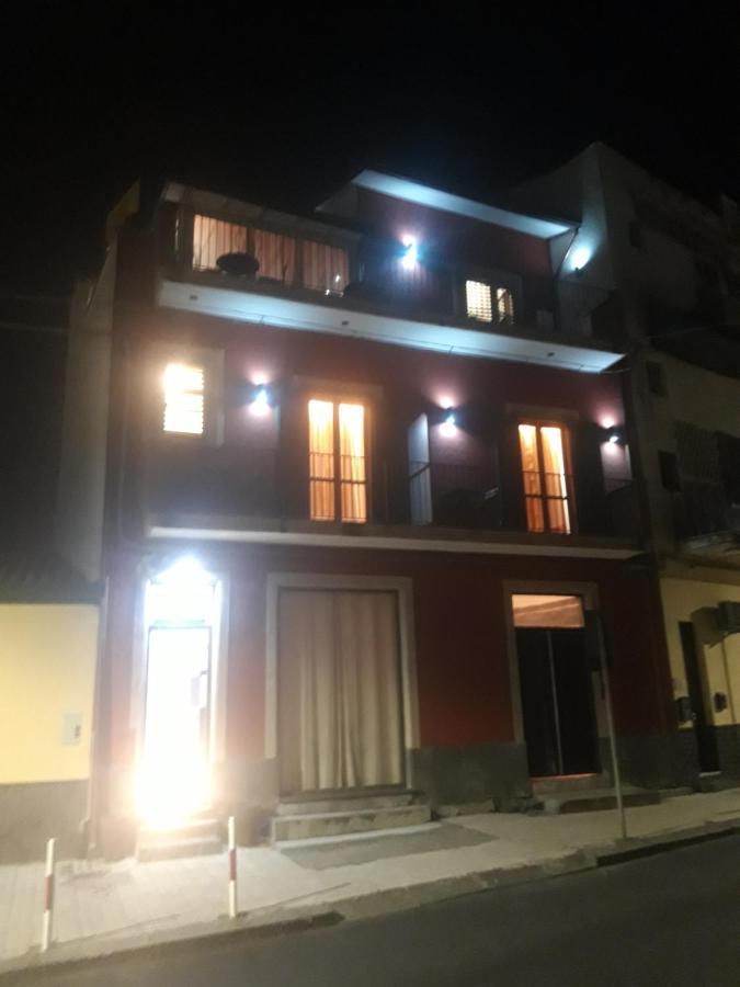 Bed & Breakfast Dietro Le Mura Aci Castello Zewnętrze zdjęcie
