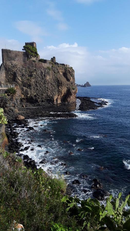 Bed & Breakfast Dietro Le Mura Aci Castello Zewnętrze zdjęcie
