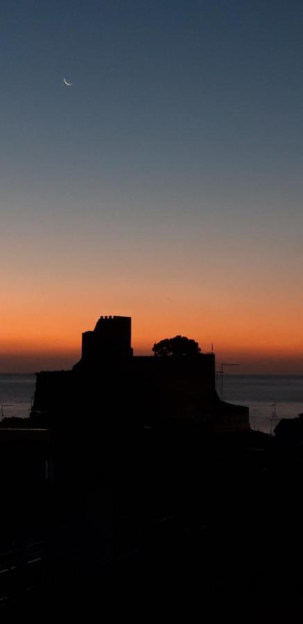 Bed & Breakfast Dietro Le Mura Aci Castello Zewnętrze zdjęcie